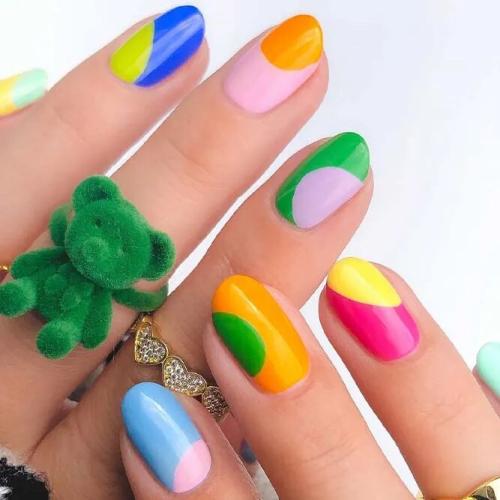 Last-Minute-Easter-Nail-Designs-1