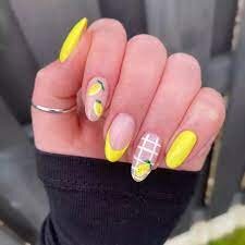 Lemon-Yellow-and-Lavender-Mani-4