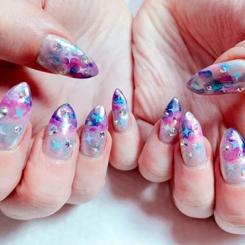Light-Galaxy-Nails-2