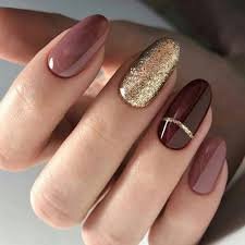 Light-Mauve-Nails-with-Roses-10