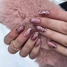 Light-Mauve-Nails-with-Roses-5