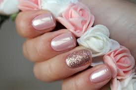 Light-Mauve-Nails-with-Roses-7