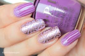 Light-Mauve-Nails-with-Roses-8
