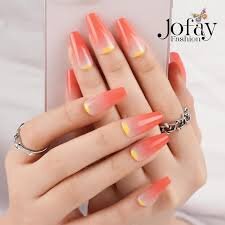 Light-Peach-Color-Nails-to-Refresh-Your-Look-7