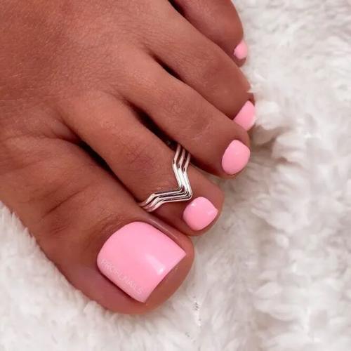 Light-Toe-Nail-Colors-To-Try-1