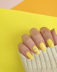 Light-in-the-Dark-Yellow-Mani-6