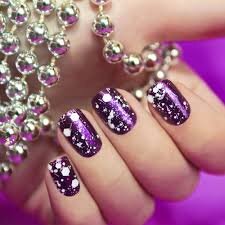 Lilac-and-White-Christmas-Nails-3