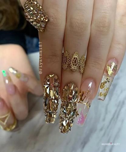 Long-Nail-with-gold-design-1