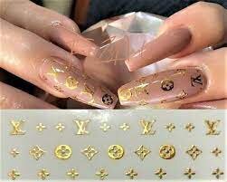 Louis-Vuitton-Luxury-Nail-Art-4