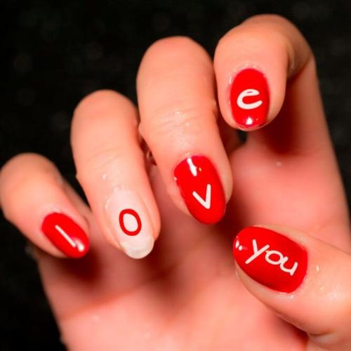 Love-for-Valentines-Day-Nails-3