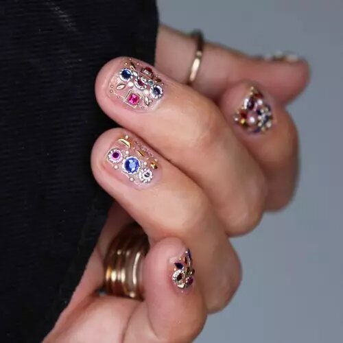 Luxury-Nails-With-Dazzling-Crystals-And-Studs-1