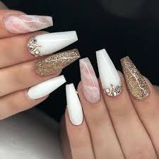 Luxury-Nails-With-Dazzling-Crystals-And-Studs-4