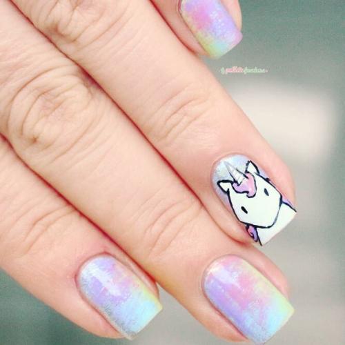 Magical-Unicorn-Manicure-for-Chic-Girls-2