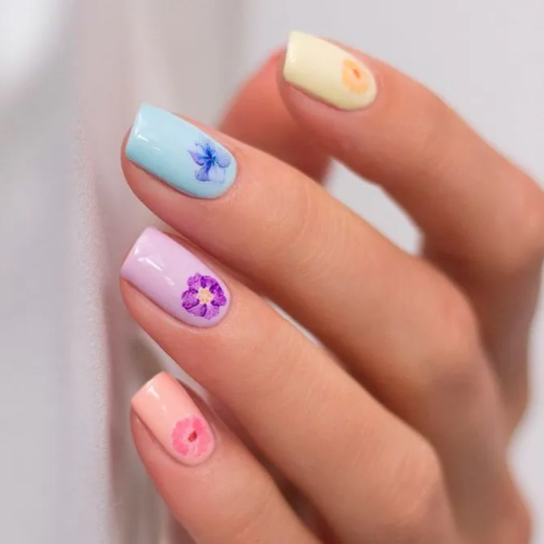 Magnetic-Floral-Square-Nails-1