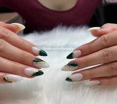 Marble-Pointy-Nail-Art-8