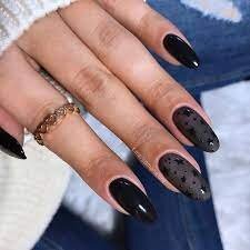 Matte-And-Glossy-Mix-For-Short-Coffin-Nails-4