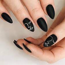 Matte-Black-Nails-6