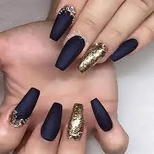 Matte-Black-Nails-with-Gold-3.jpg