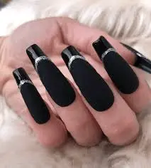 Matte-Black-Nails-with-Silver-5.jpg