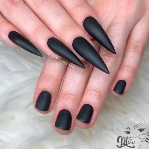 Matte-Black-Stiletto-Nails-2