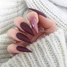 Matte-Burgundy-Stilleto-Nails-3
