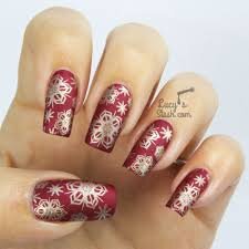 Matte-Christmas-Nails-5