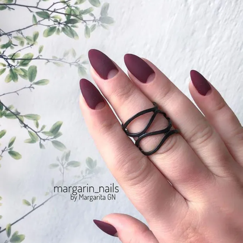 Matte-Maroon-Nails-3