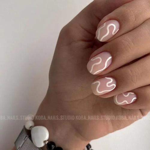 Matte-Nails-For-Business-Ladies-2