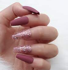 Matte-Nails-With-Glitter-Accent-2