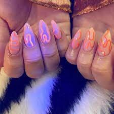 Matte-Neon-Squiggles-4