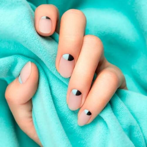 Matte-Nude-Nails-2