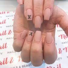 Matte-Nude-Nails-8