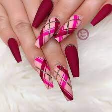 Matte-Plaid-For-Coffin-Shaped-Nails-2