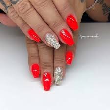 Matte-Red-Short-Coffin-Manicure-5