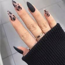 Matte-Short-Coffin-Nails-6