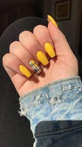 Matte-Yellow-Short-Nails-2