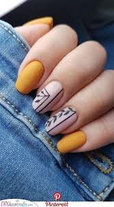 Matte-Yellow-Short-Nails-7