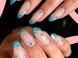 Mermaid-Spring-Break-Nails-4