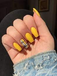 Messy-Yellow-Nail-Art-4