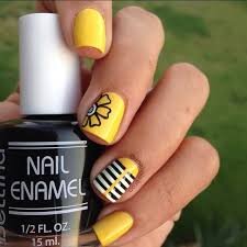 Messy-Yellow-Nail-Art-6