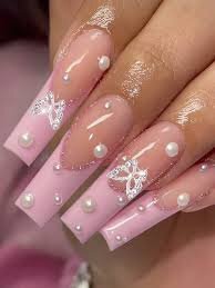 Metallic-Butterfly-Nails-3