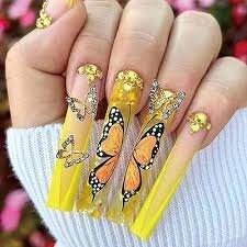 Metallic-Butterfly-Nails-4