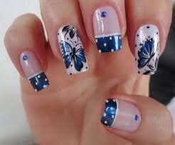 Metallic-Butterfly-Nails-5