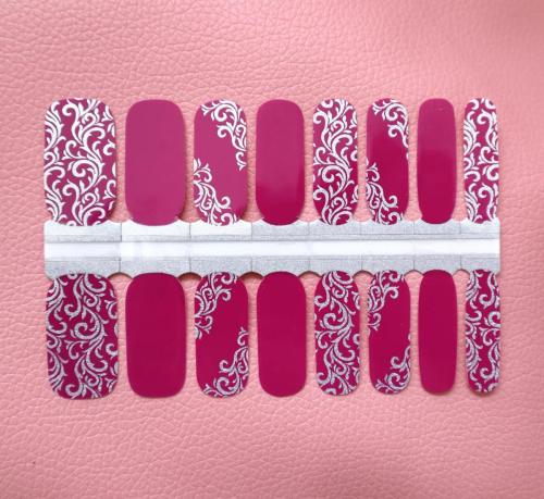 Metallic-Nails-And-Damask-Pattern-3