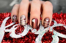 Metallic-Valentine-Nail-7