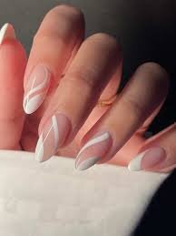 Minimalist-White-Nails-6