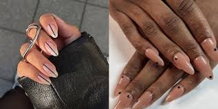 Minimalistic-Black-Nail-Art-8