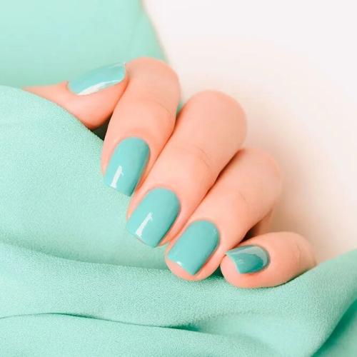 Mint-Green-Nail-Color-for-Summer-3
