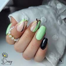 Mint-Green-Nail-Color-for-Summer-7