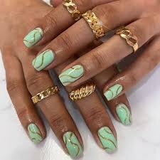 Mint-and-Yellow-Nail-Designs-5